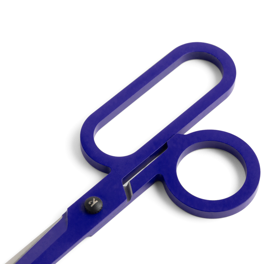 karst-goods-scissors-cobalt-2.webp
